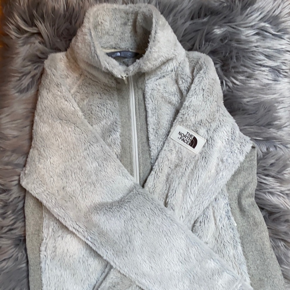 The North Face Osito Zipper Jacket - NWOTS